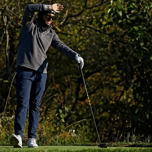 player-watches-bad-shot QUICK LINKS OCTOBER